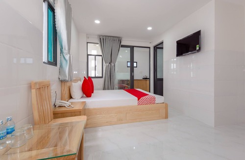 Phuoc Long Hotel | OYO 942 Cuong Hai Apartment