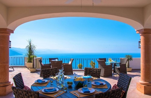 Conchas Chinas Villa | PAY 6 STAY 7 NIGTHS until Oct 31. Luxury Villa Stunning Views at Conchas Chinas