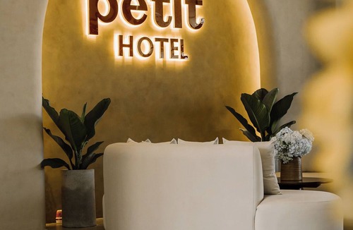 Thu Dau Mot Hotel | Petit Hotel Thu Dau Mot