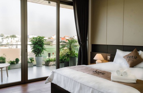 Thu Dau Mot Hotel | Petit Hotel Thu Dau Mot