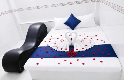 Giong Trom Hotel | PHÚ QUÝ Motel