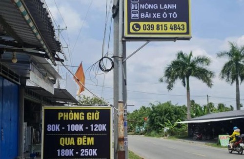 Giong Trom Hotel | PHÚ QUÝ Motel