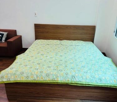 Mai Dich Apartment | Phương Đông Homestay