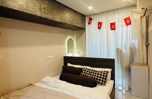 Old Quarter Apartment | Pho Co - OQ Hanoi Stay Railway View AC highspeed WIFI - The Train Home Hanoi