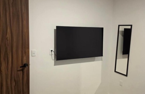 Queretaro Apartment | Piky, el depa con dos pantallas