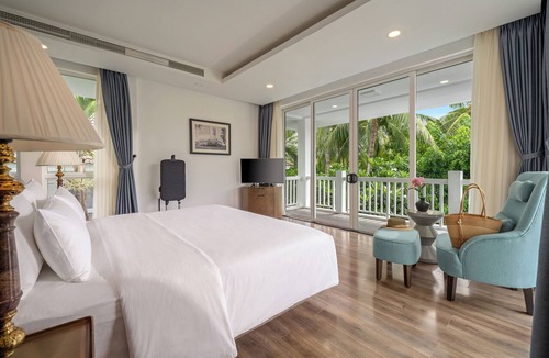 Son Tra Resort | President Garden Ocean 5BR Villa 840 sqm at Premier Village Da Nang