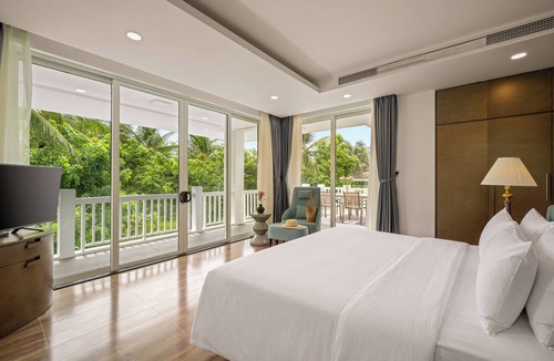 Son Tra Resort | President Garden Ocean 5BR Villa 840 sqm at Premier Village Da Nang