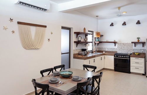 Chelem House | Private Pool + Beach Access + Workspace | 3BR Sleeps 6
