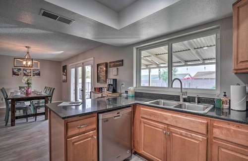 Parque Vista Estates House | Private Pool + Playground: Phoenix Family Home!