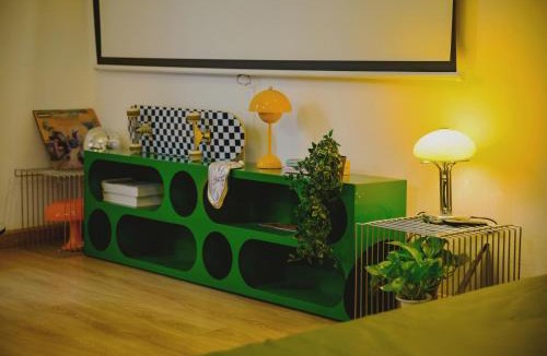 District 10 Apartment | Private Sage Green & Projector Studio In Center District 10