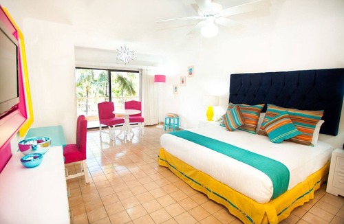 North Hotel Zone Resort | Puerto Vallarta beach resort in the hotel zone