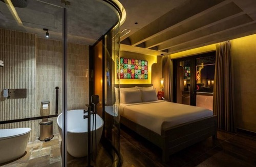Tan Phu District Hotel | PYNT HOTEL 8