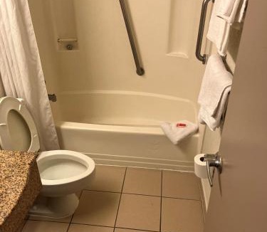 Montclair Hotel | Red Carpet Inn Quantico
