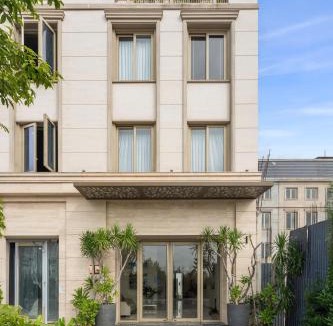 Bao Ninh Hotel | Regal Collection Hotels & Suite
