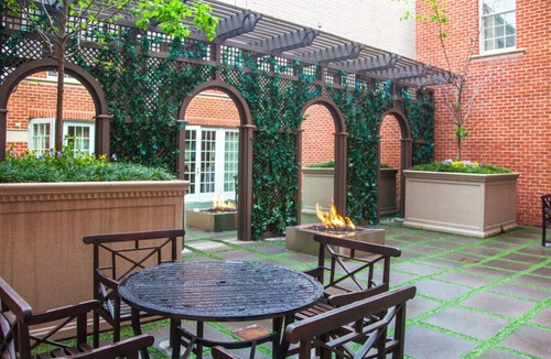 Old Town Alexandria House | Relax and Unwind! 2 Pet-friendly Units, Near U S Patent and Trademark Museum!