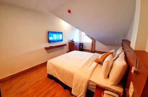 Phuong Hotel | Rinny Hotel