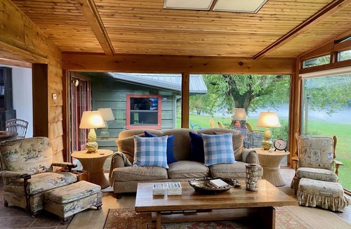 Cotter House | Riverfront House, Sleeps 10, at Wildcat Shoals Boat Ramp, Excellent Bank Fishing