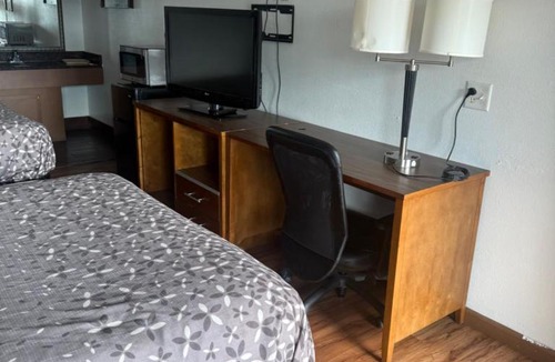 Circleville Hotel | Route23Inn
