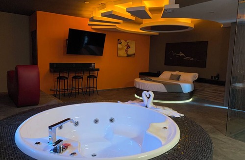 Queretaro Hotel | Roxy Motel