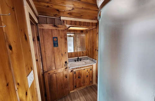 Tower Cabin | Rustic cabin