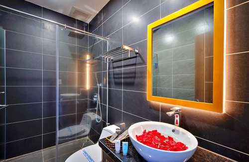 Duong Dong Hotel | S79 Hotel Happy 88 Tran Hung Dao Street