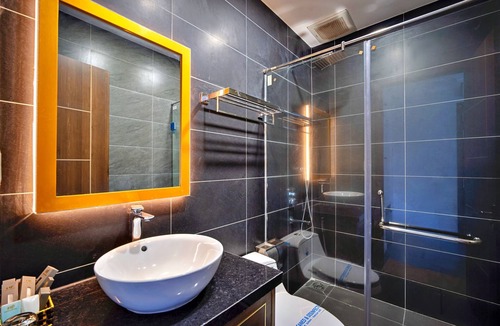 Duong Dong Hotel | S79 Hotel Happy 88 Tran Hung Dao Street