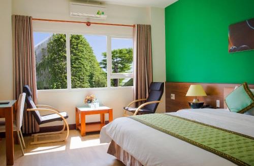 Son Trach Hostel | Sai Gon Phong Nha Hotel