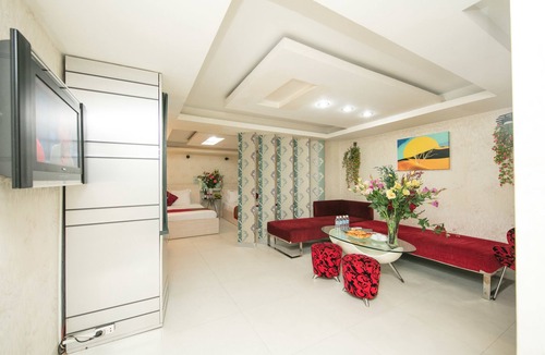Downtown Ho Chi Minh City Hotel | Saigon Charm Hotel