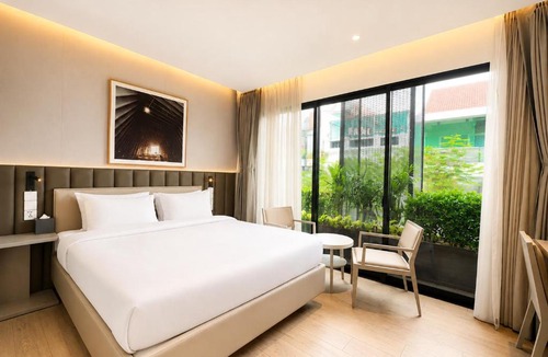 Phu My Hung Hotel | SANTINY Hotel