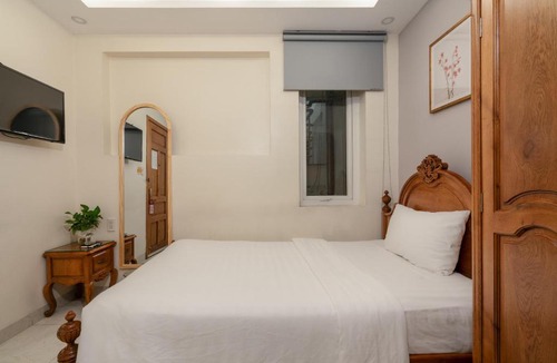 Tan Binh Hotel | SAZI Erato Hotel - Free Airport & Breakfast
