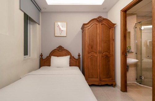 Tan Binh Hotel | SAZI Erato Hotel - Free Airport & Breakfast