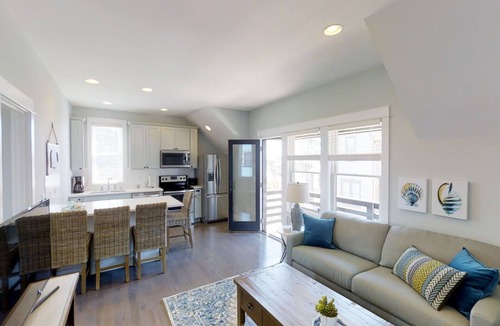 Seabrook House | Seabrook West Winds | Pet Friendly, Ocean View 4BR | Sleeps 12, Carriage House