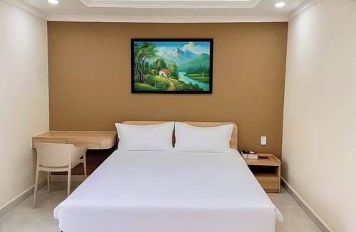 Bach Dang Riverside Hotel | Shankee Hotel Saigon Bui Vien Street