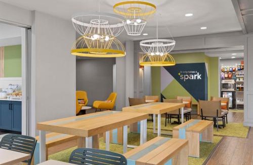 Newcomerstown Hotel | Spark By Hilton Newcomerstown