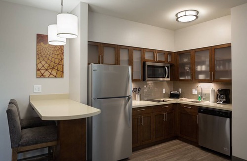 Encanto Hotel | Staybridge Suites Phoenix - Biltmore Area by IHG
