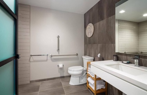 Logan Square Hotel | Suite with Kitchen Perfect for Family Getaways, Swimming Pool, Pets Stay Free