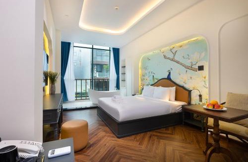 Nguyen Thai Binh Hotel | The Aura Suite Saigon Hotel