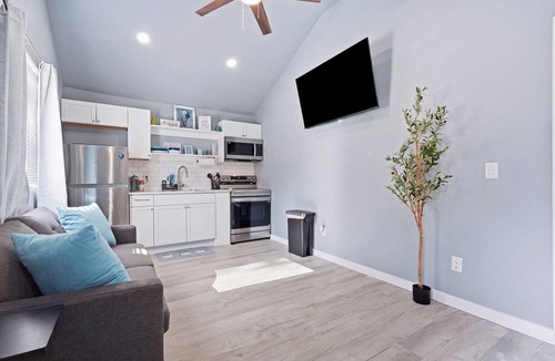 Tulsa Hotel | The Cheyenne Collection in Downtown Tulsa: Sleeps 10