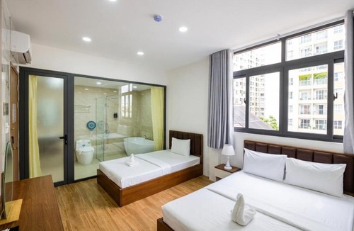 Tan Binh Hotel | The Crown Airport Hotel