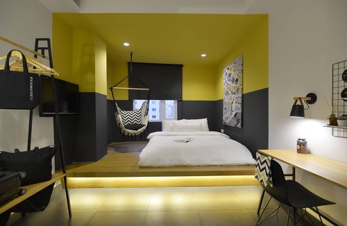 Nguyen Thai Binh Hotel | The Hammock Hotel Fine Arts Museum