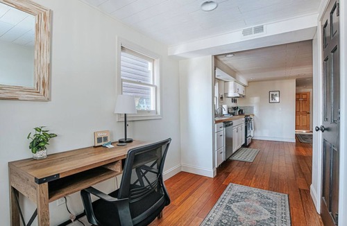 Staunton House | The Hunker Down