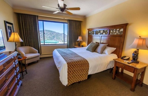 Tahoe Village Hotel | Three Scenic Mountain Villa:Pools & Perfect for the Whole Family