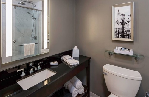 Capitol Hill Hotel | Three Units | On Site Bar | Central DC Stay | Near Capitol Hill & Monuments