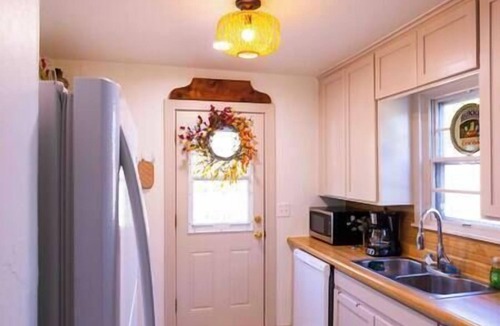 Midwest City House | Tinker AFB OKC I-40 Colonial Dorchester Cottage