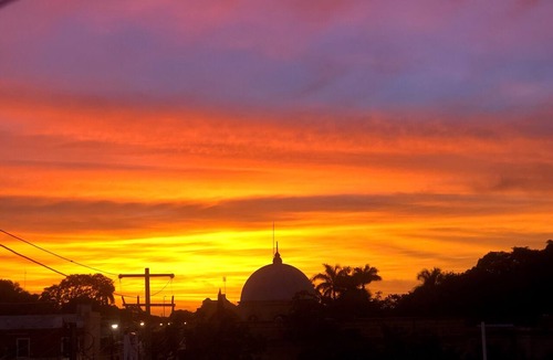 Centro House | TRUE COLONIAL MASTERPIECE with HUGE rooftop patio. Walk to restaurants.