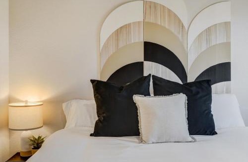 Central Colorado Springs Apartment | Urban Float