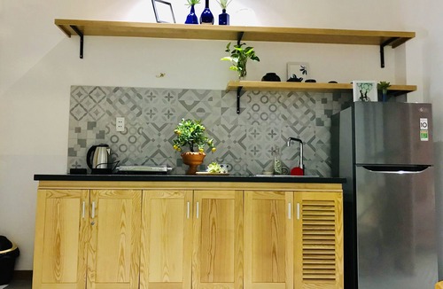 Hai Chau Apartment | URI HOUSE 1 - Triple apt - 5' drive MY KHE/5' walk HAN RIVER