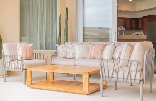 La Paz Villa | Villa Los Bittos with Beach Club Access & Golf Cart