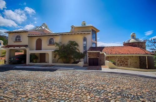 Conchas Chinas Villa | VILLA W/POOL,CHEF, PANORAMIC OCEANVIEWS, 7 BR
