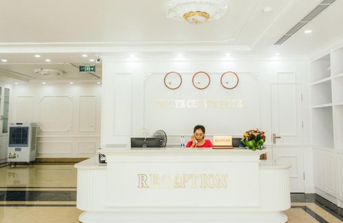 Bai Chay Hotel | White Crown Hotel Ha Long